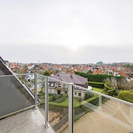 In Belgium Near Zeedijk Beach, Cleaning Included *