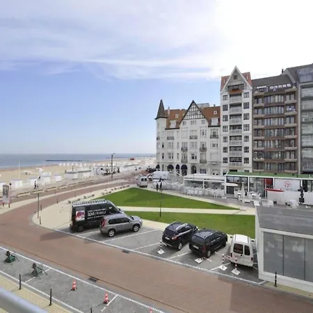In Belgium Near Zeedijk Beach, Cleaning Included Lejlighed