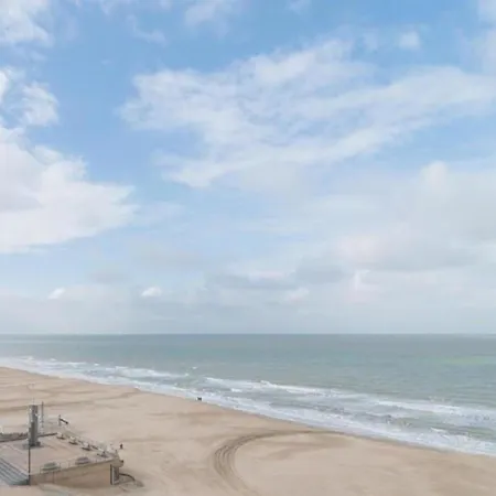 In Belgium Near Zeedijk Beach, Cleaning Included 아파트 코크시데
